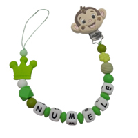 Lănțișor pentru suzetă, personalizat cu numele bebelusului, Clips Maimuta/verde, cod 20250010 - DLM-20250010