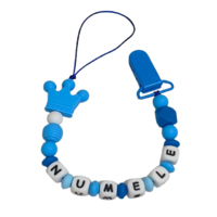 Lănțișor pentru suzetă, personalizat cu numele bebelusului, Clips albastru, cod 20250023 - DLM-20250023